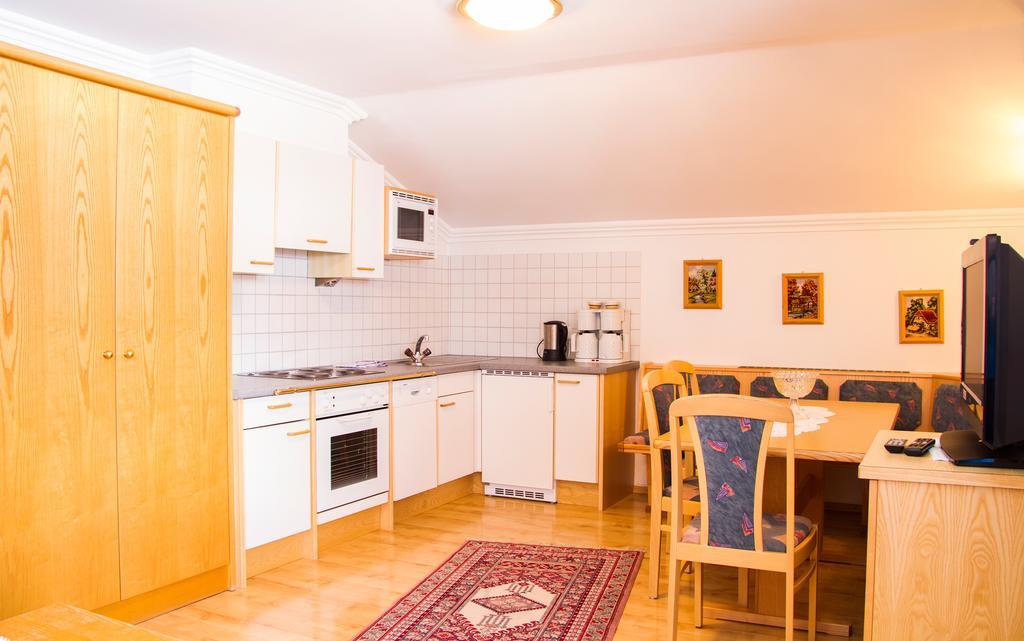 Alberts Bellevue Appartements Nauders Chambre photo
